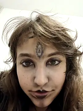 Snapshot of Blulilla69 chatting on 10/31/25, 11:06 Blulilla69 online show from 10/31/25, 11:06