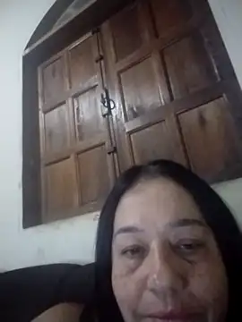 Snapshot of catdool chatting on 12/18/25, 01:00 catdool online show from 12/18/25, 01:00