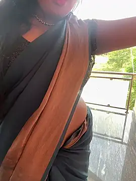 Dhiyapink online show from 03/10/25, 10:04