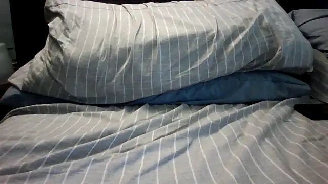 Snapshot of ReeferMadness59 chatting on 03/10/26, 05:40 ReeferMadness59 online show from 03/10/26, 05:40