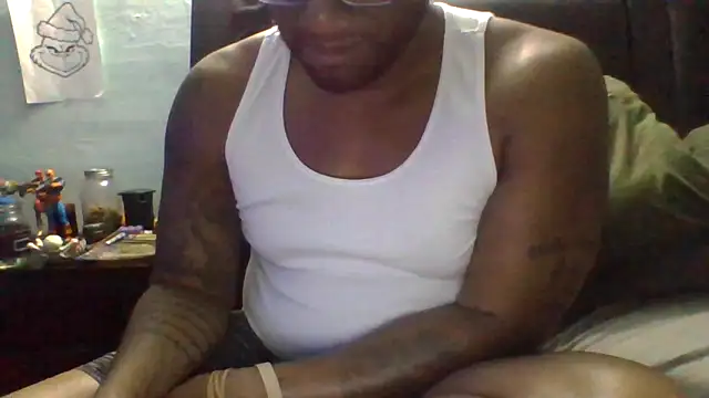 Snapshot of ReeferMadness59 chatting on 06/13/26, 05:27 ReeferMadness59 online show from 06/13/26, 05:27