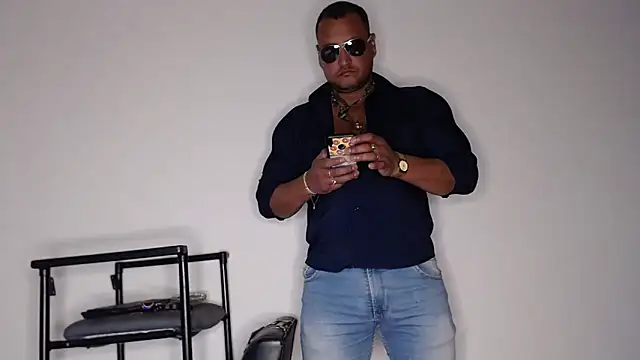 hardrock982 online show from 10/09/25, 02:37