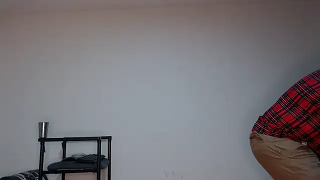 hardrock982 online show from 12/02/25, 02:23