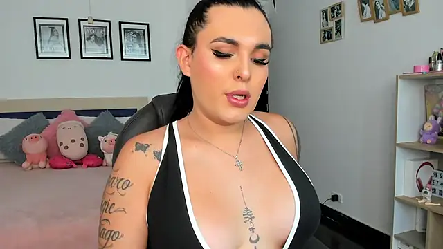 Snapshot of naty_pink chatting on 04/21/26, 03:28 naty pink online show from 04/21/26, 03:28