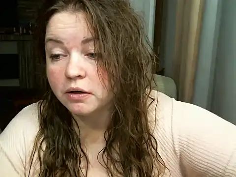 Snapshot of cute__cherry chatting on 11/28/25, 10:23 cute cherry online show from 11/28/25, 10:23