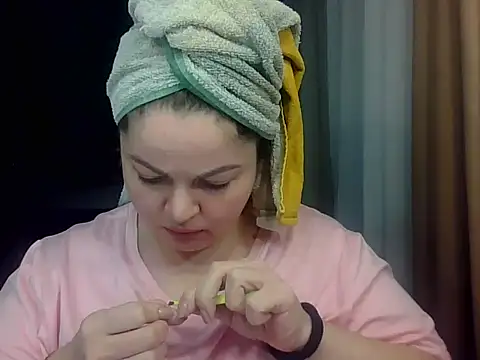 Snapshot of cute__cherry chatting on 02/01/26, 06:50 cute cherry online show from 02/01/26, 06:50