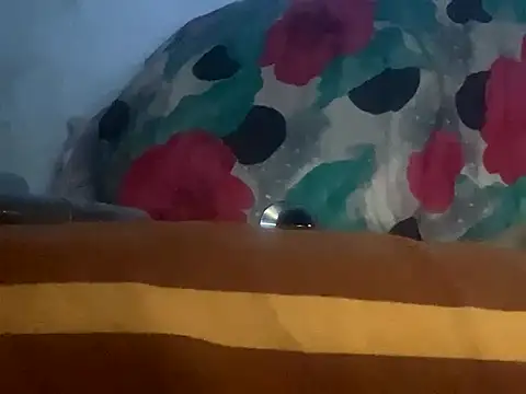 Snapshot of mamoubz chatting on 10/12/25, 03:27 mamoubz online show from 10/12/25, 03:27