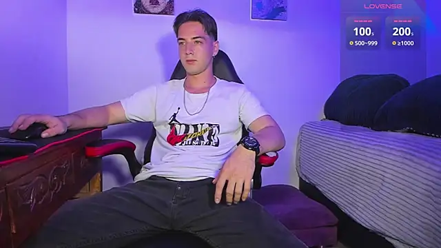 Alex smith00 online show from 02/23/25, 01:35