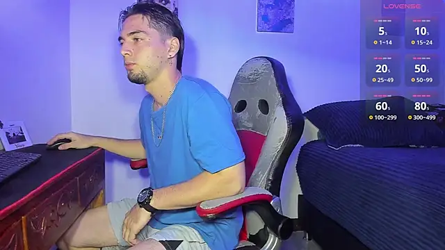 Alex smith00 online show from 10/14/25, 11:05