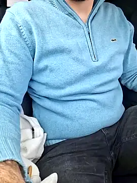 Snapshot of cteddybear chatting on 12/19/24, 12:23 cteddybear online show from 12/19/24, 12:23