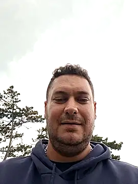 Snapshot of nemes2 chatting on 10/11/25, 11:53 nemes2 online show from 10/11/25, 11:53