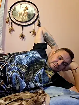 Snapshot of nemes2 chatting on 10/17/25, 06:43 nemes2 online show from 10/17/25, 06:43