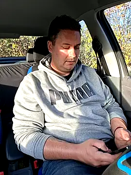 Snapshot of nemes2 chatting on 11/16/25, 02:00 nemes2 online show from 11/16/25, 02:00