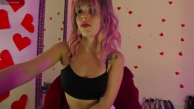 Cristina  Smith online show from 03/03/25, 08:43