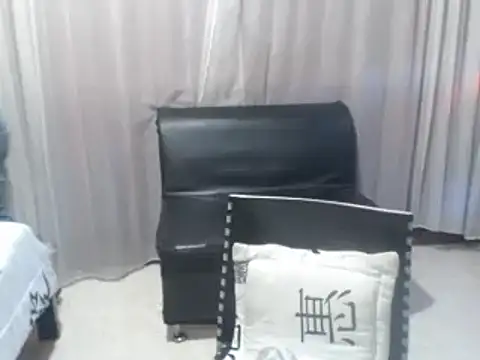 Snapshot of youth_lust69 chatting on 02/17/25, 01:36 youth lust69 online show from 02/17/25, 01:36