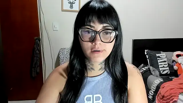 Snapshot of youth_lust69 chatting on 10/26/25, 11:20 youth lust69 online show from 10/26/25, 11:20