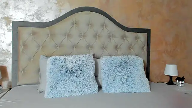 JennaMyers online show from 01/27/25, 08:17