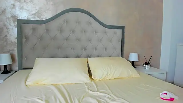 JennaMyers online show from 10/01/25, 07:20