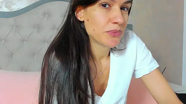 JennaMyers online show from 11/18/25, 08:24