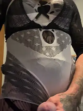 MadMaxxx84 online show from 04/13/26, 06:52