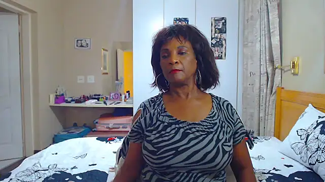 Hotgrannyx online show from 02/18/25, 12:17