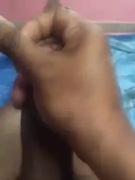 omar23121 online show from 01/14/25, 05:23