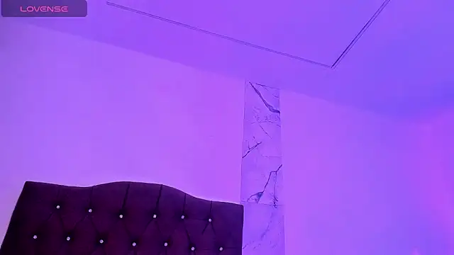 alysson 18 online show from 11/28/25, 01:25