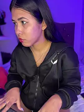 alysson 18 online show from 05/06/26, 12:54