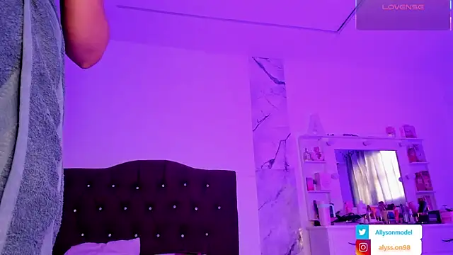 alysson 18 online show from 05/09/26, 12:54
