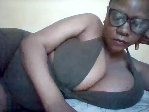 Snapshot of Africangal chatting on 06/28/26, 07:14 Africangal online show from 06/28/26, 07:14