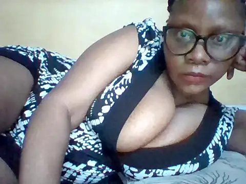 Snapshot of Africangal chatting on 07/25/26, 09:29 Africangal online show from 07/25/26, 09:29