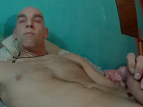 Snapshot of porno-freak chatting on 12/06/24, 10:19 porno-freak online show from 12/06/24, 10:19