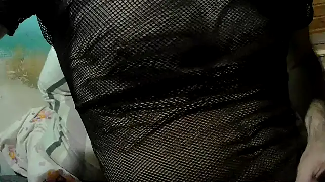 Snapshot of porno-freak chatting on 12/08/24, 05:18 porno-freak online show from 12/08/24, 05:18