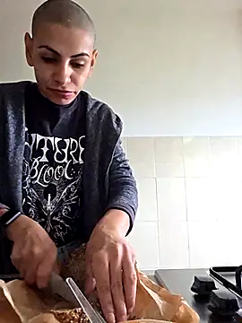 hotSANDRA STARR online show from 10/10/25, 03:00