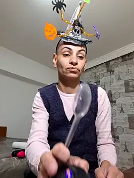 hotSANDRA STARR online show from 10/13/25, 04:29