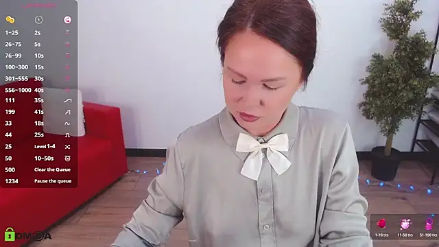 VickyGolden online show from 06/17/26, 05:21