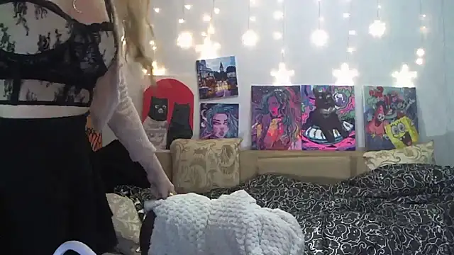 SecretSophia online show from 01/04/25, 09:31