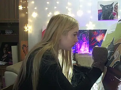 SecretSophia online show from 03/19/25, 09:37