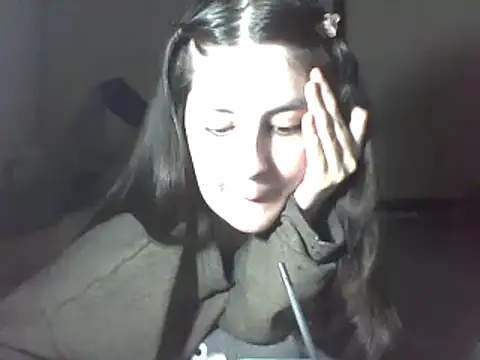 Snapshot of Insomniacl chatting on 01/18/25, 05:20 Insomniacl online show from 01/18/25, 05:20