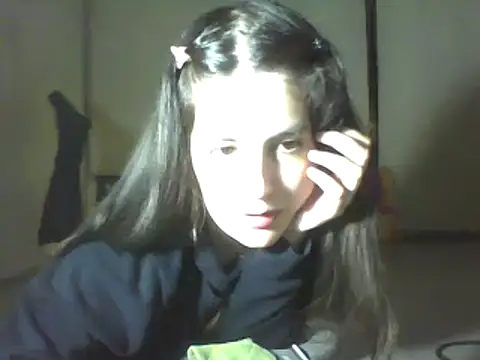 Snapshot of Insomniacl chatting on 02/16/25, 06:32 Insomniacl online show from 02/16/25, 06:32