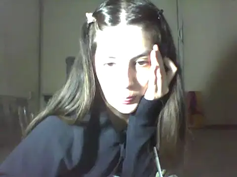 Snapshot of Insomniacl chatting on 03/05/25, 04:24 Insomniacl online show from 03/05/25, 04:24