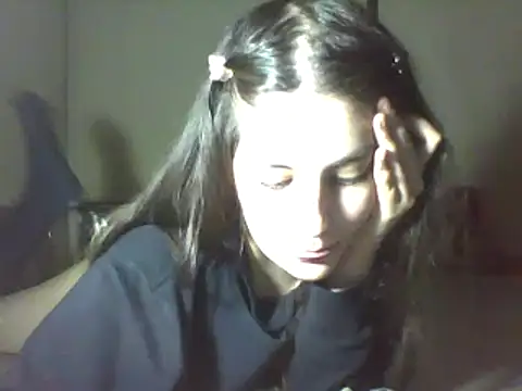 Snapshot of Insomniacl chatting on 03/18/25, 06:25 Insomniacl online show from 03/18/25, 06:25