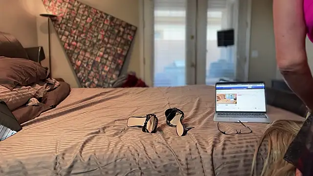 My secret01 online show from 01/27/25, 11:22