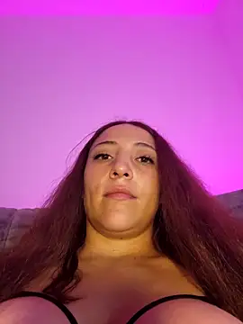 VickyHoult online show from 03/04/25, 12:07