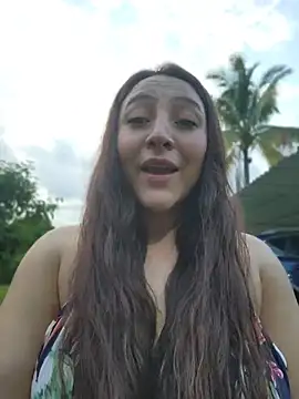 VickyHoult online show from 06/23/26, 10:52