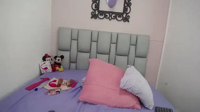 Snapshot of joanasexi chatting on 12/06/24, 11:44 joanasexi online show from 12/06/24, 11:44