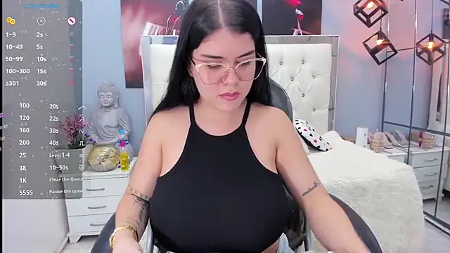 pearl weet online show from 12/04/25, 06:27