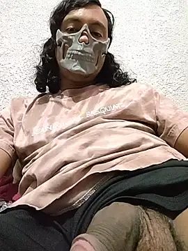 Snapshot of HardestPepe chatting on 03/25/26, 05:57 HardestPepe online show from 03/25/26, 05:57