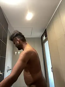 Snapshot of HIMSEXY chatting on 01/06/25, 04:04 HIMSEXY online show from 01/06/25, 04:04