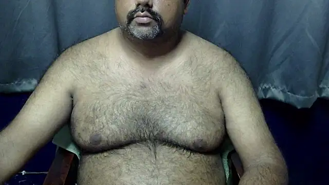 Snapshot of hairysubcub_70 chatting on 06/16/26, 08:17 hairysubcub 70 online show from 06/16/26, 08:17